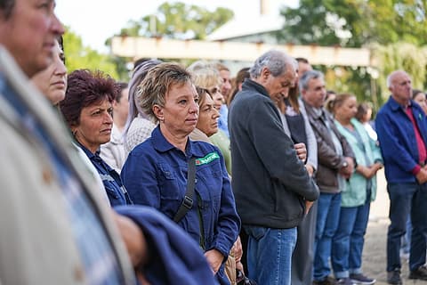 Служители на „Арсенал“ на откриването