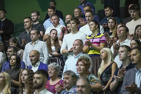 Илияна Йотова и Кирил Вълчев на срещата в зала „Сила“ в Пловдив