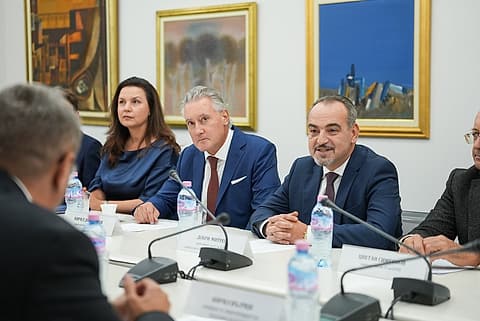 Представители на работодателските организации на срещата с Илияна Йотова и Кирил Вълчев