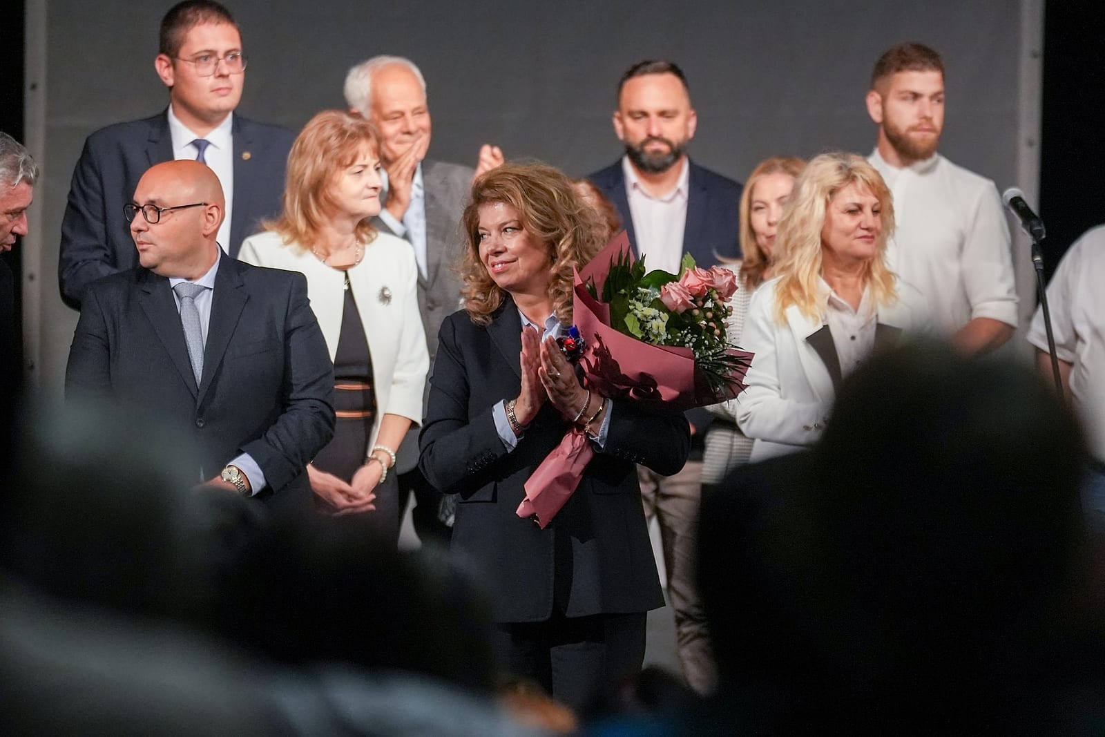 Илияна Йотова с местния инициативен комитет в Разград, 28 септември 2026 г.