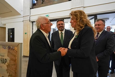 Илияна Йотова посреща гости преди срещата