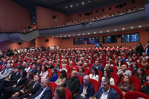 Пълната зала на срещата в Стара Загора
