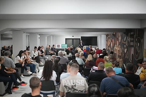 Препълнената зала на срещата с Кирил Вълчев в Стамболийски
