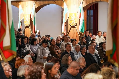 Публиката на срещата с Илияна Йотова във Велико Търново